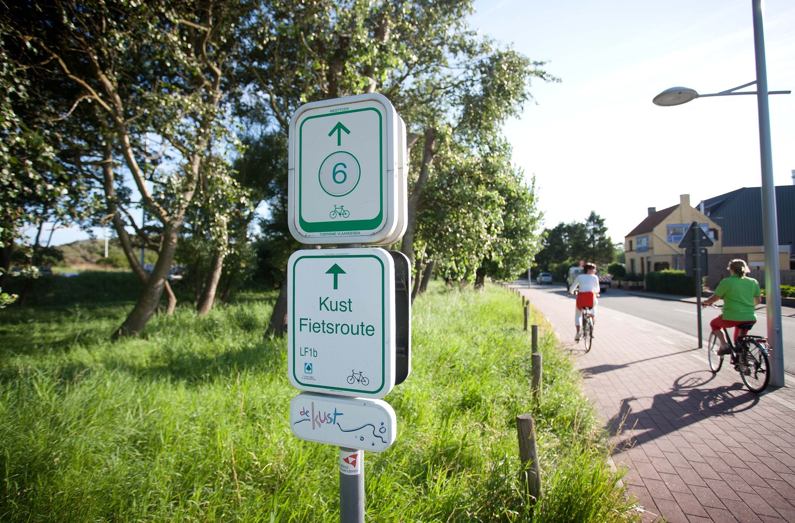 Cycling routes near Bredene and the Belgian coast