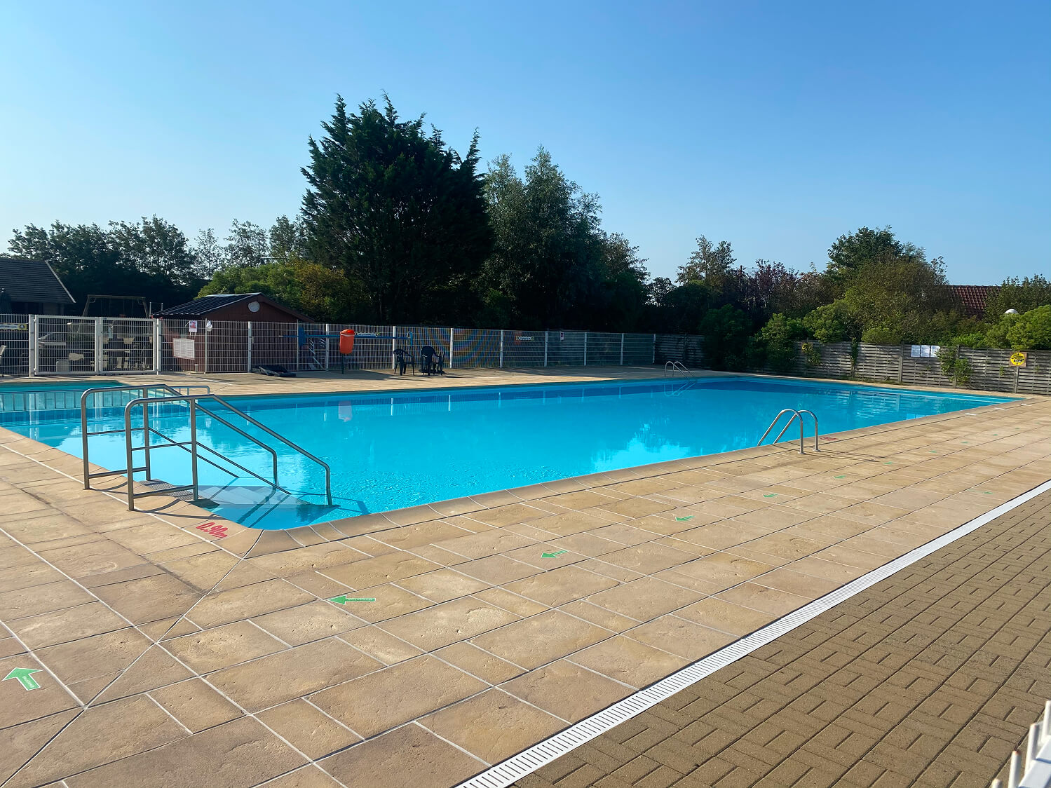 Heated outdoor pool at Zeewind II Holiday Park